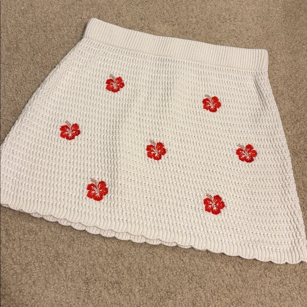 White Knit Skirt with Floral Embroidery